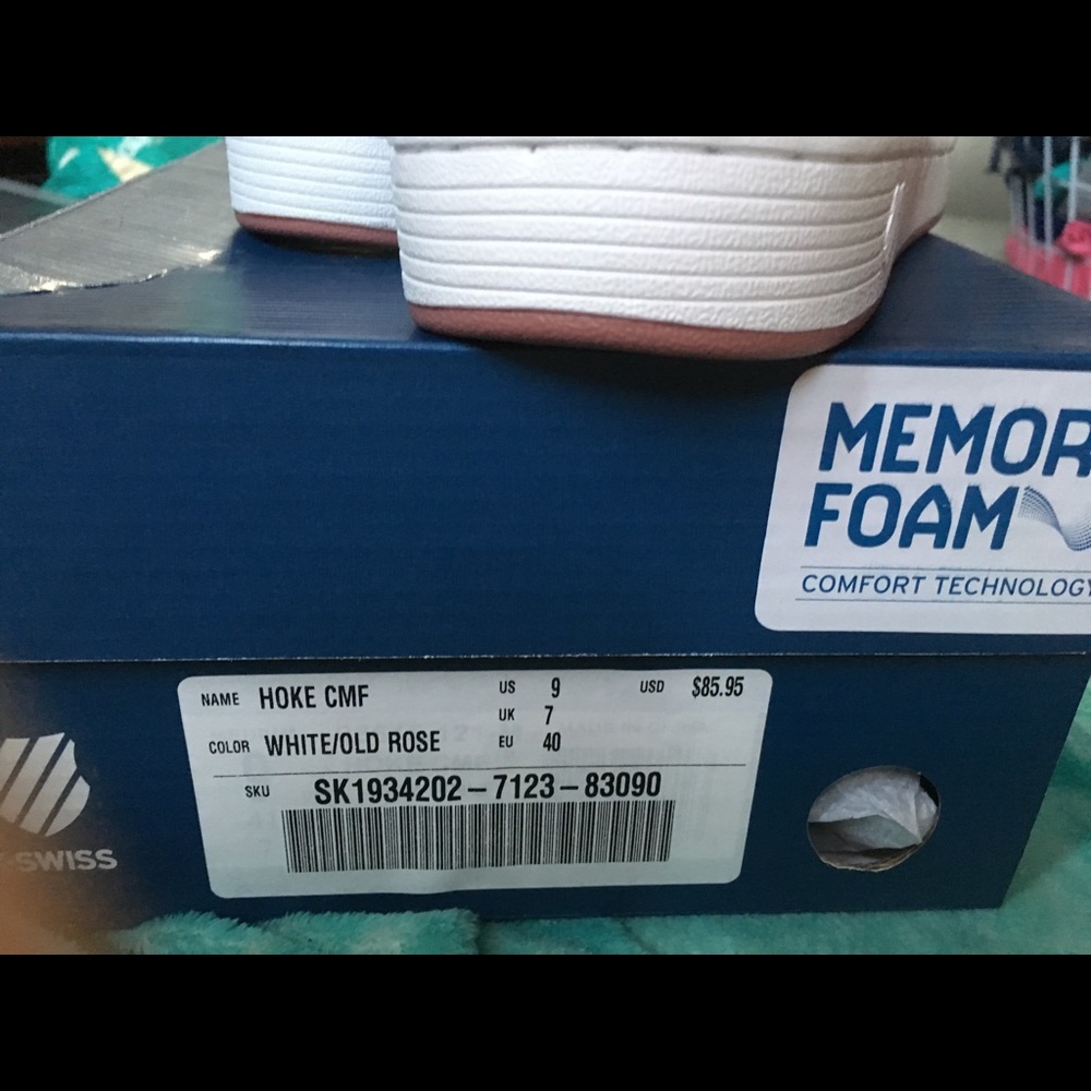 K Swiss Ladies Sneakers - Picture 3 of 3